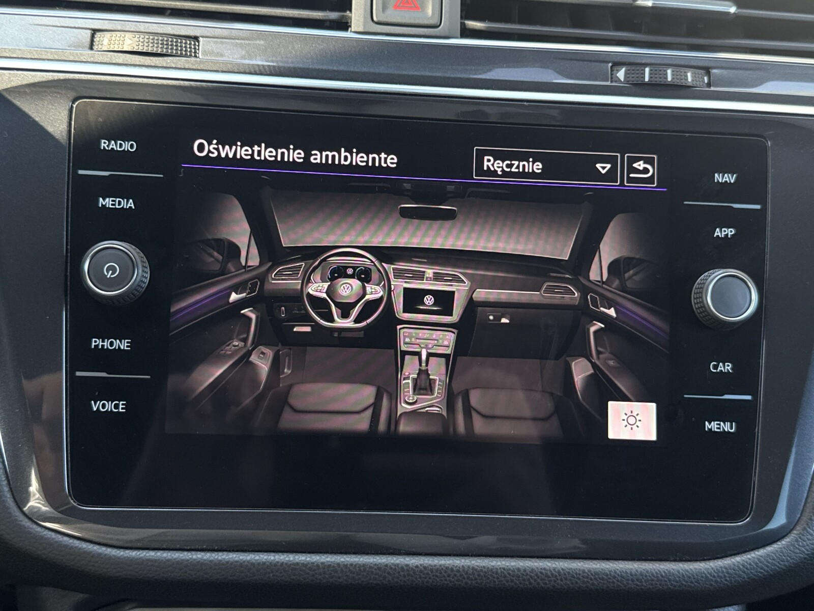 Volkswagen Tiguan Allspace - zdjęcie 25