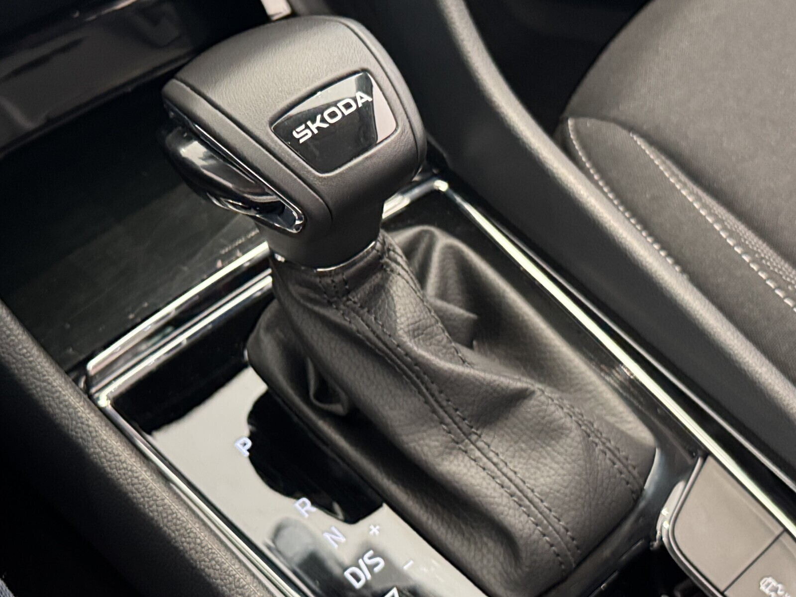 Škoda Karoq - zdjęcie 24