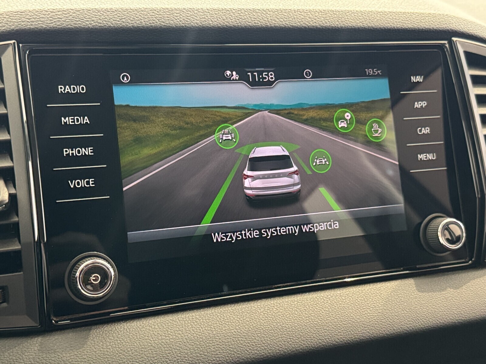 Škoda Karoq - zdjęcie 26
