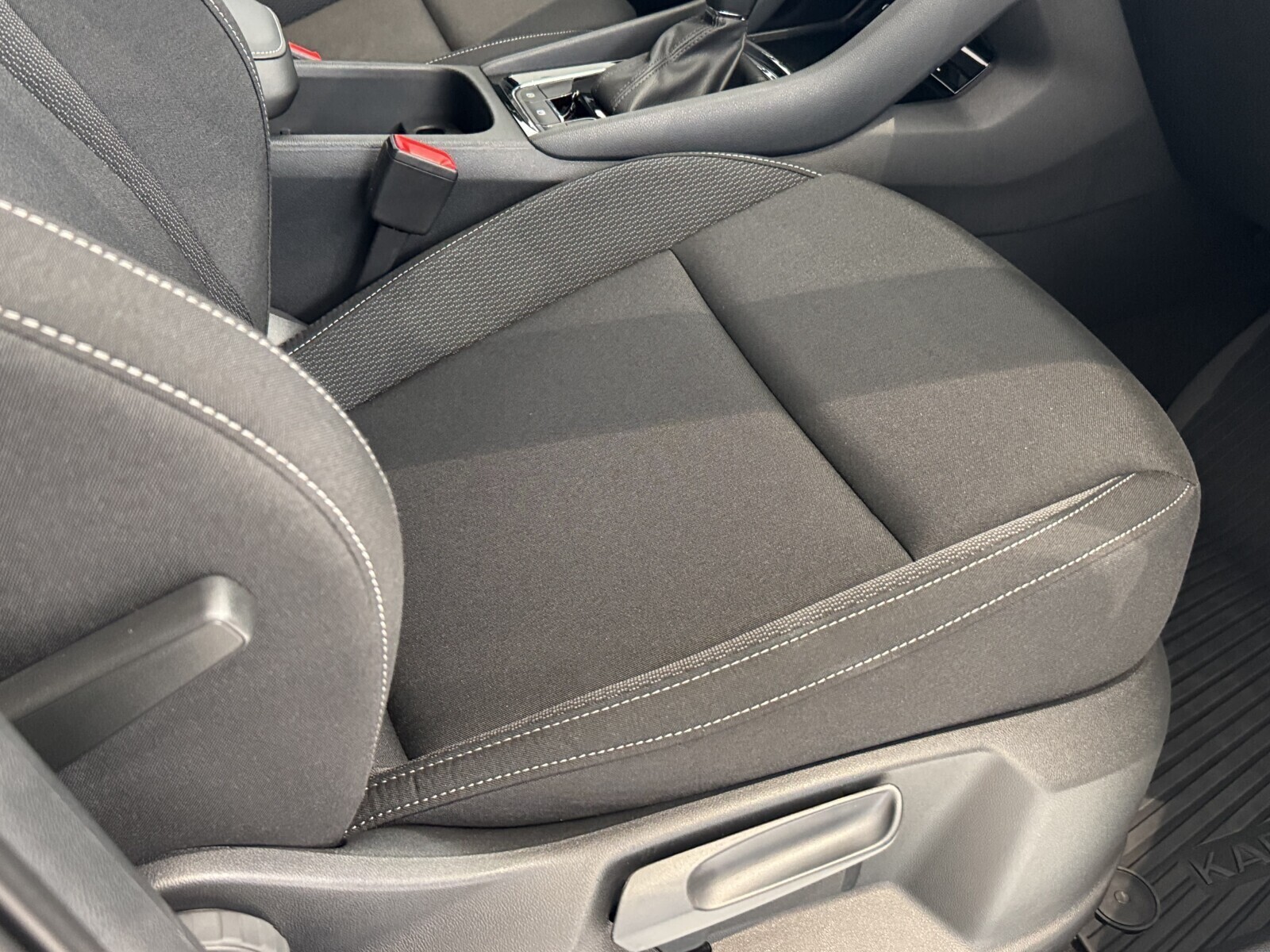 Škoda Karoq - zdjęcie 17