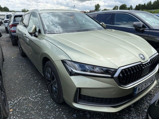 Škoda Superb Combi - zdjęcie 4