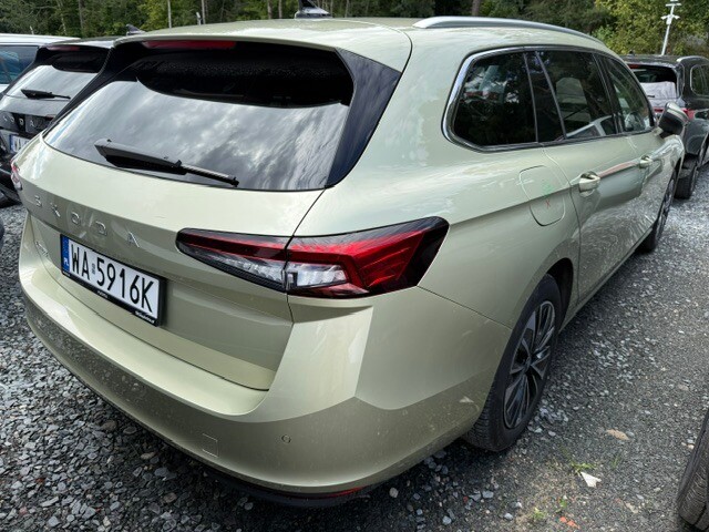 Škoda Superb Combi - zdjęcie 3