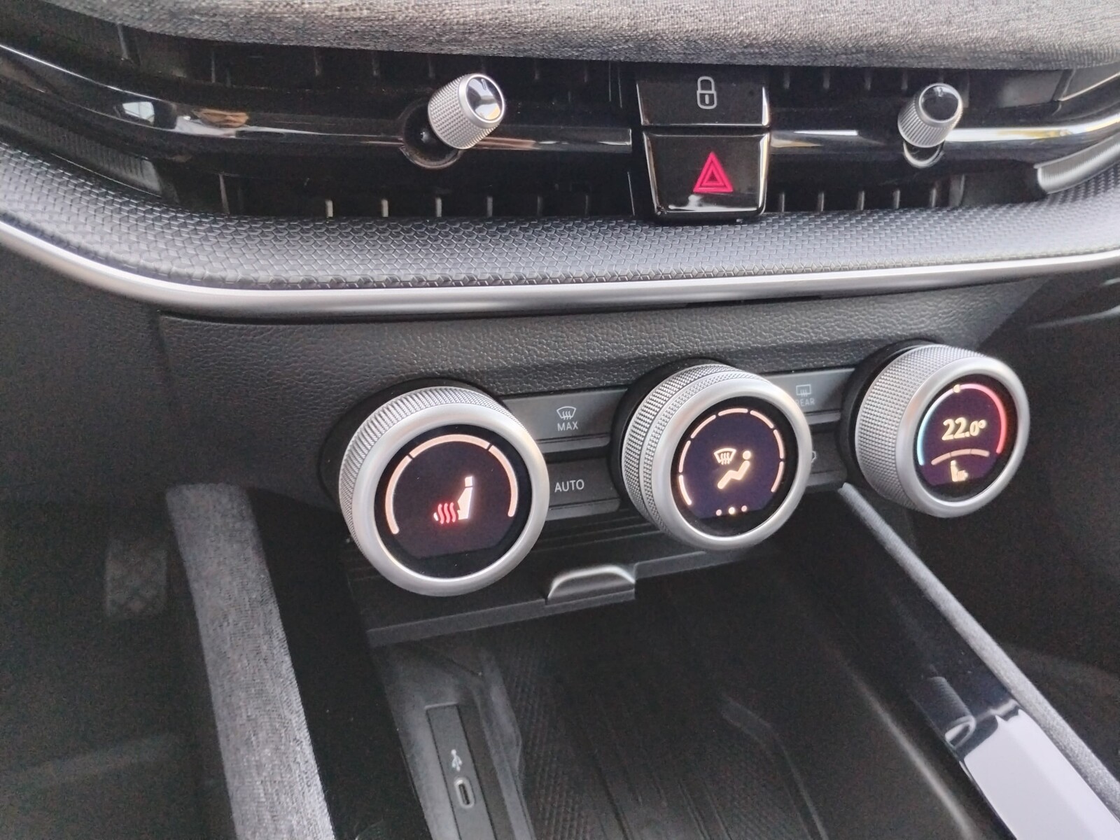 Škoda Superb Combi - zdjęcie 25