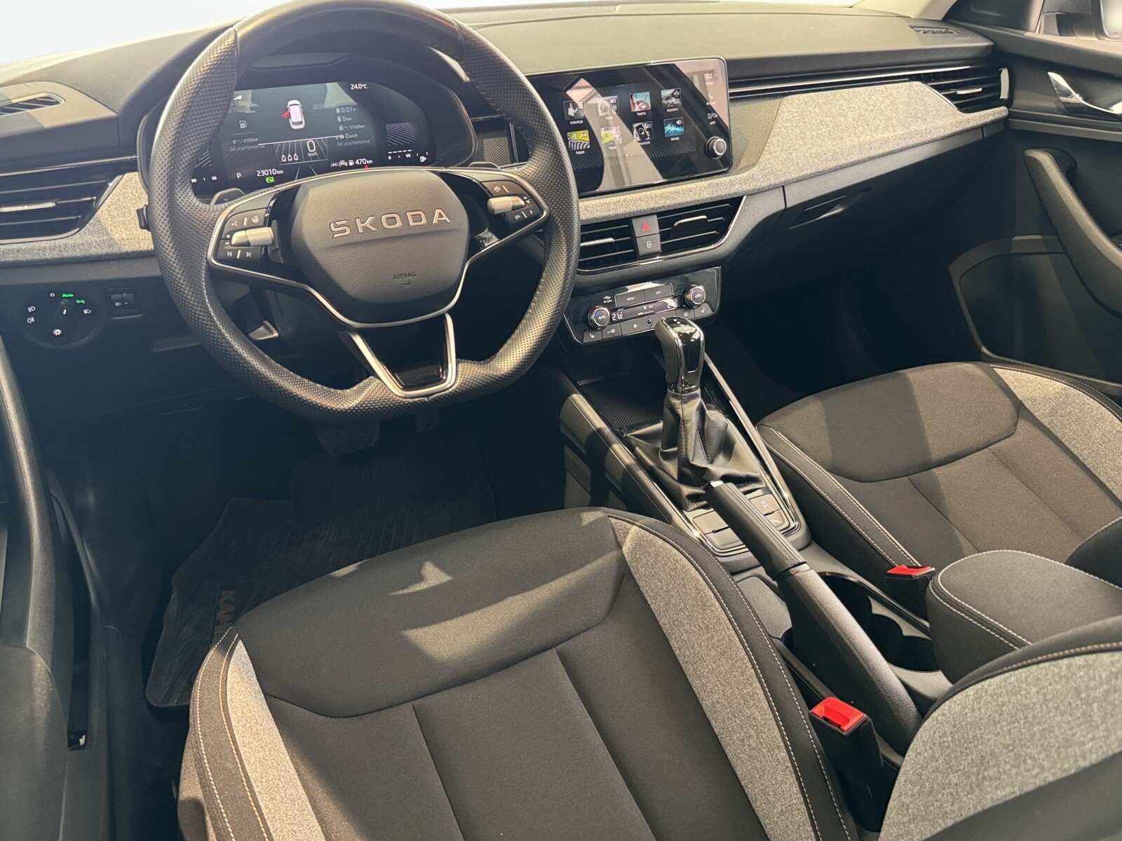 Škoda Kamiq - zdjęcie 14