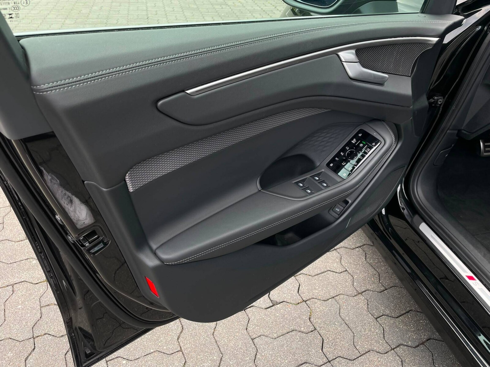 Audi A6 Limousine - zdjęcie 17