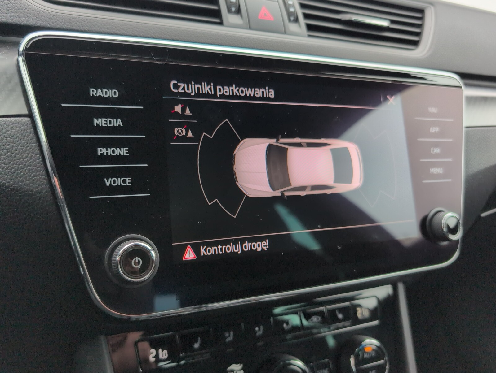 Škoda Superb - zdjęcie 33