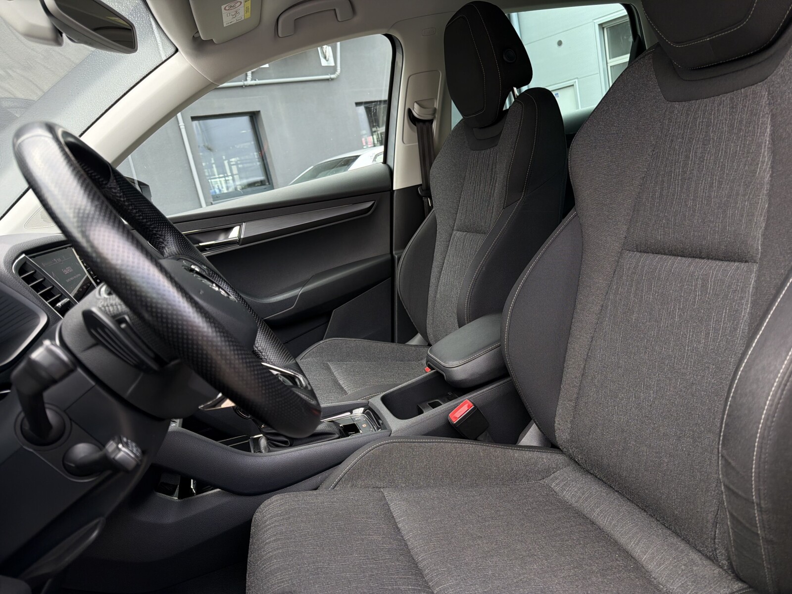 Škoda Karoq - zdjęcie 12