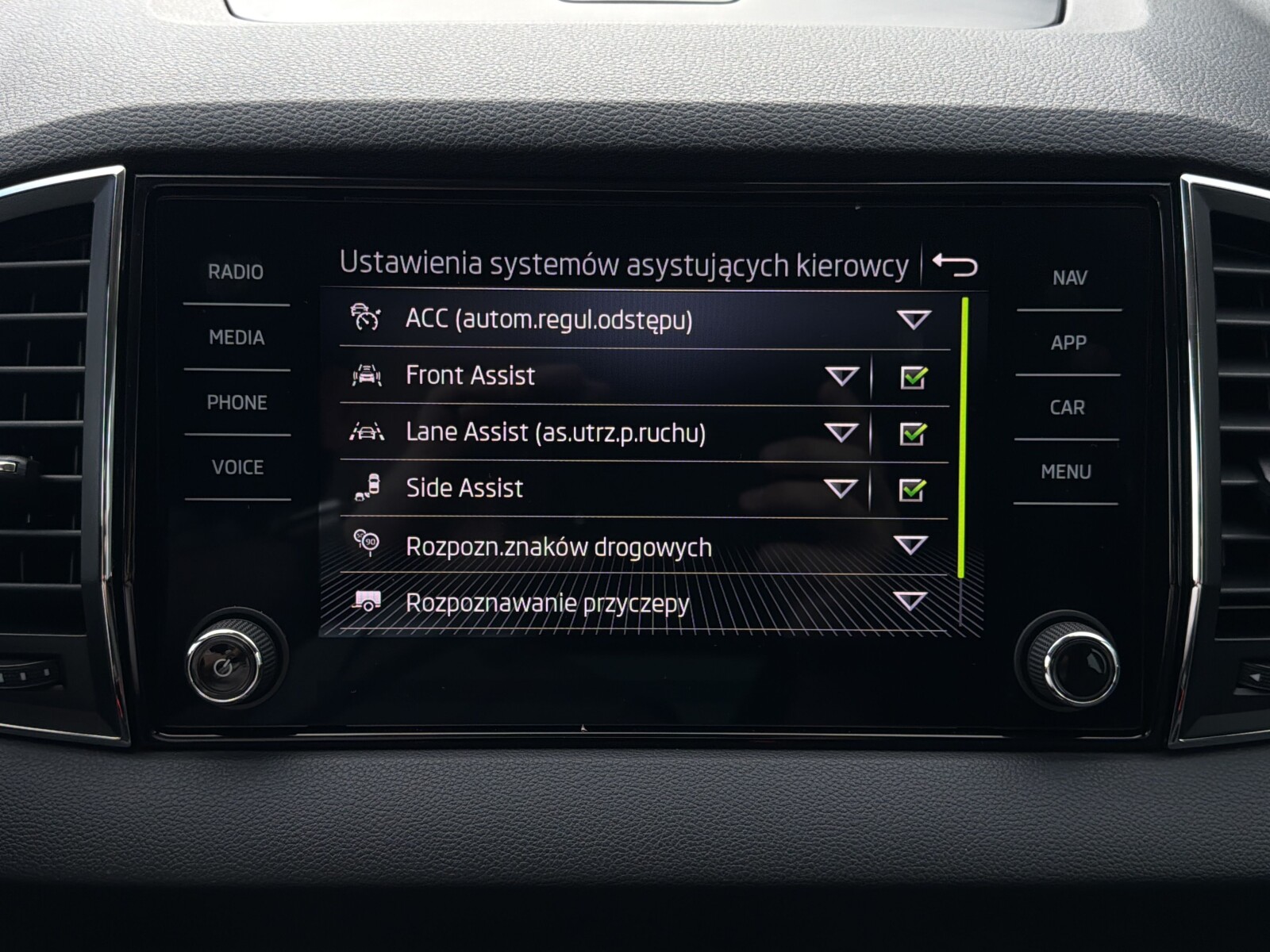 Škoda Karoq - zdjęcie 26