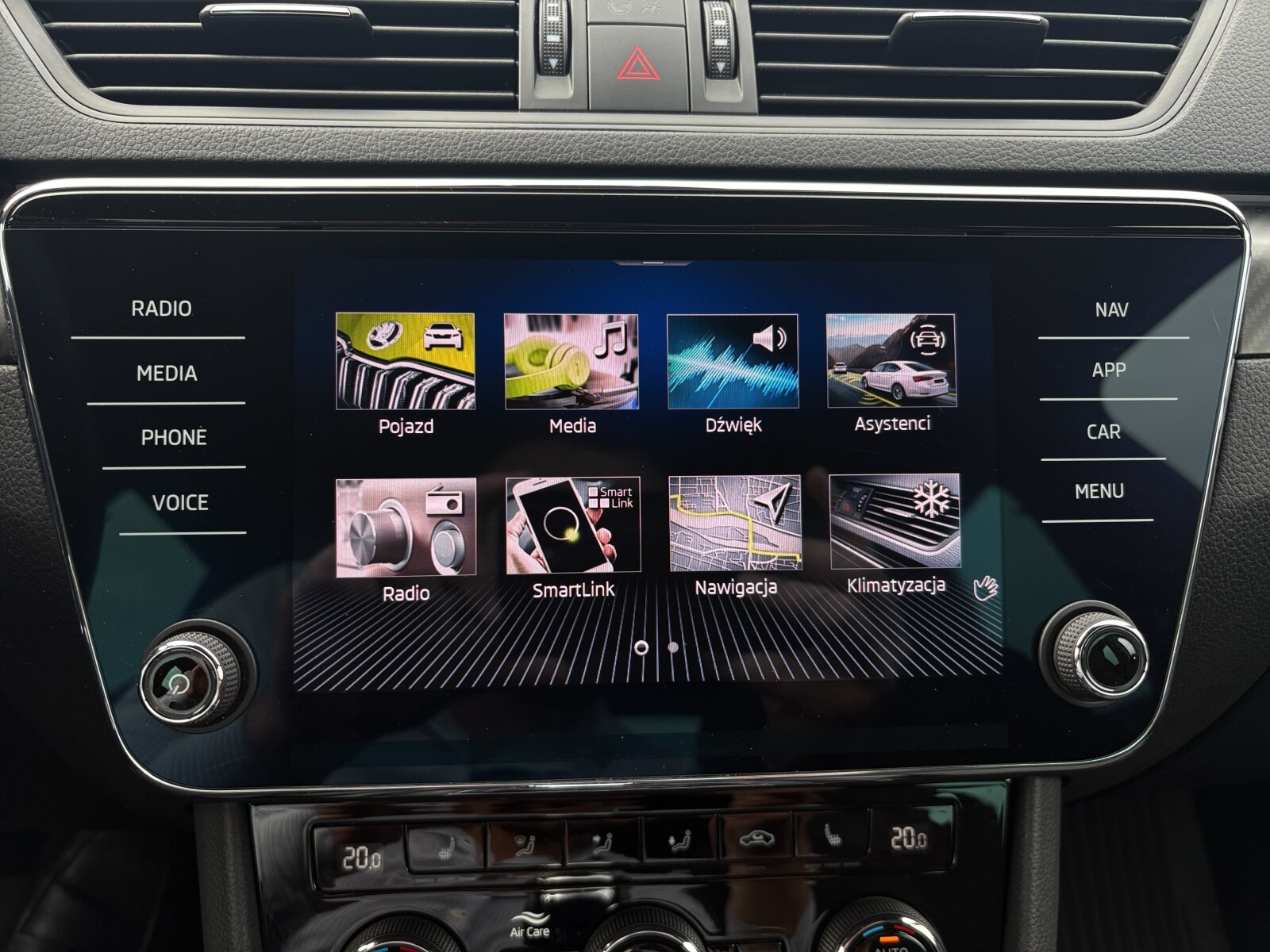 Škoda Superb Combi - zdjęcie 15