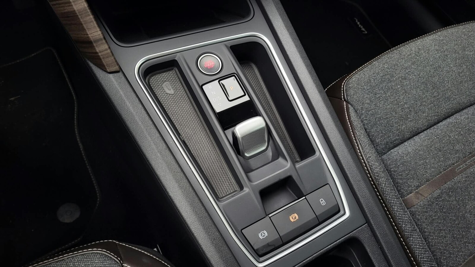 Seat Leon - zdjęcie 21