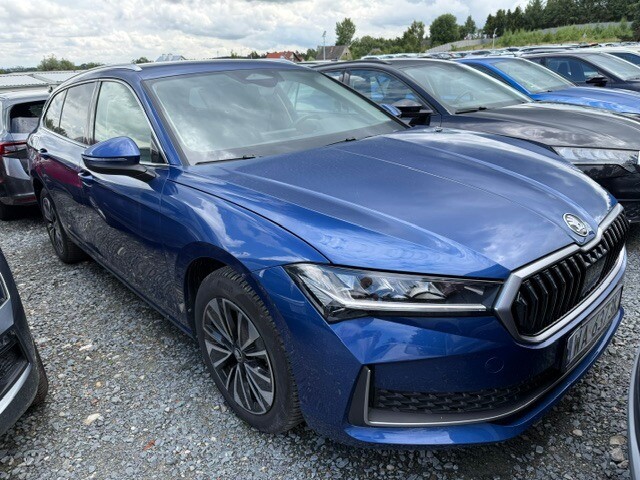 Škoda Superb Combi - zdjęcie 4