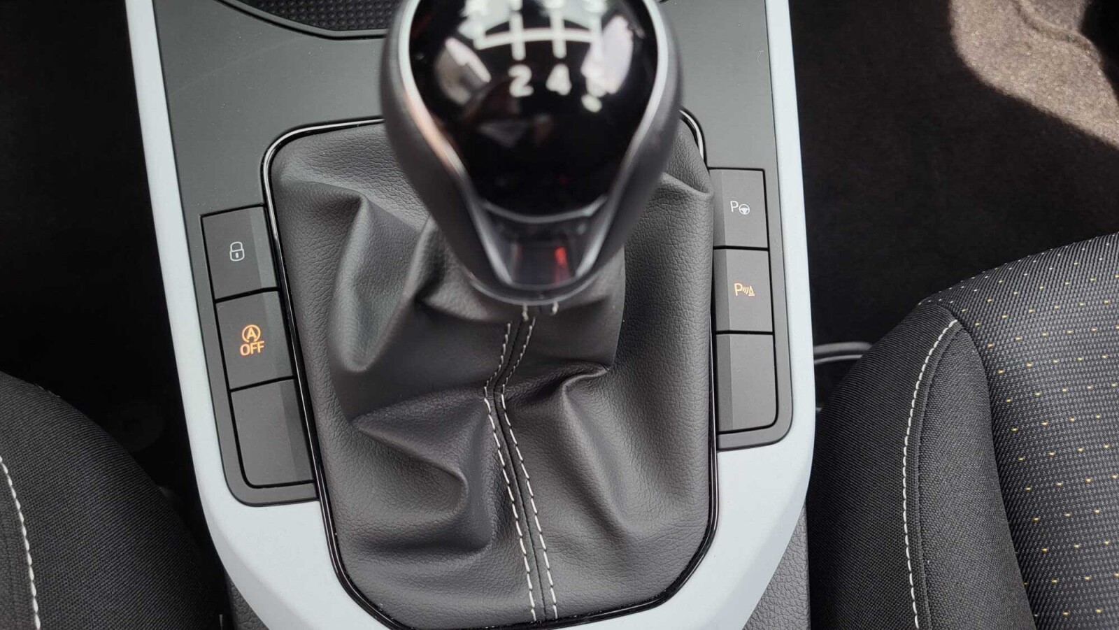 Seat Arona - zdjęcie 22