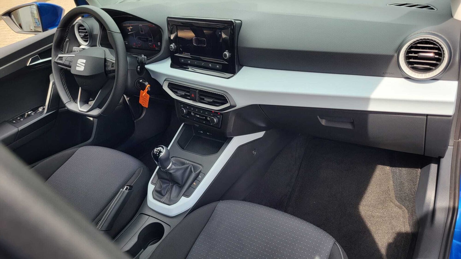 Seat Arona - zdjęcie 14