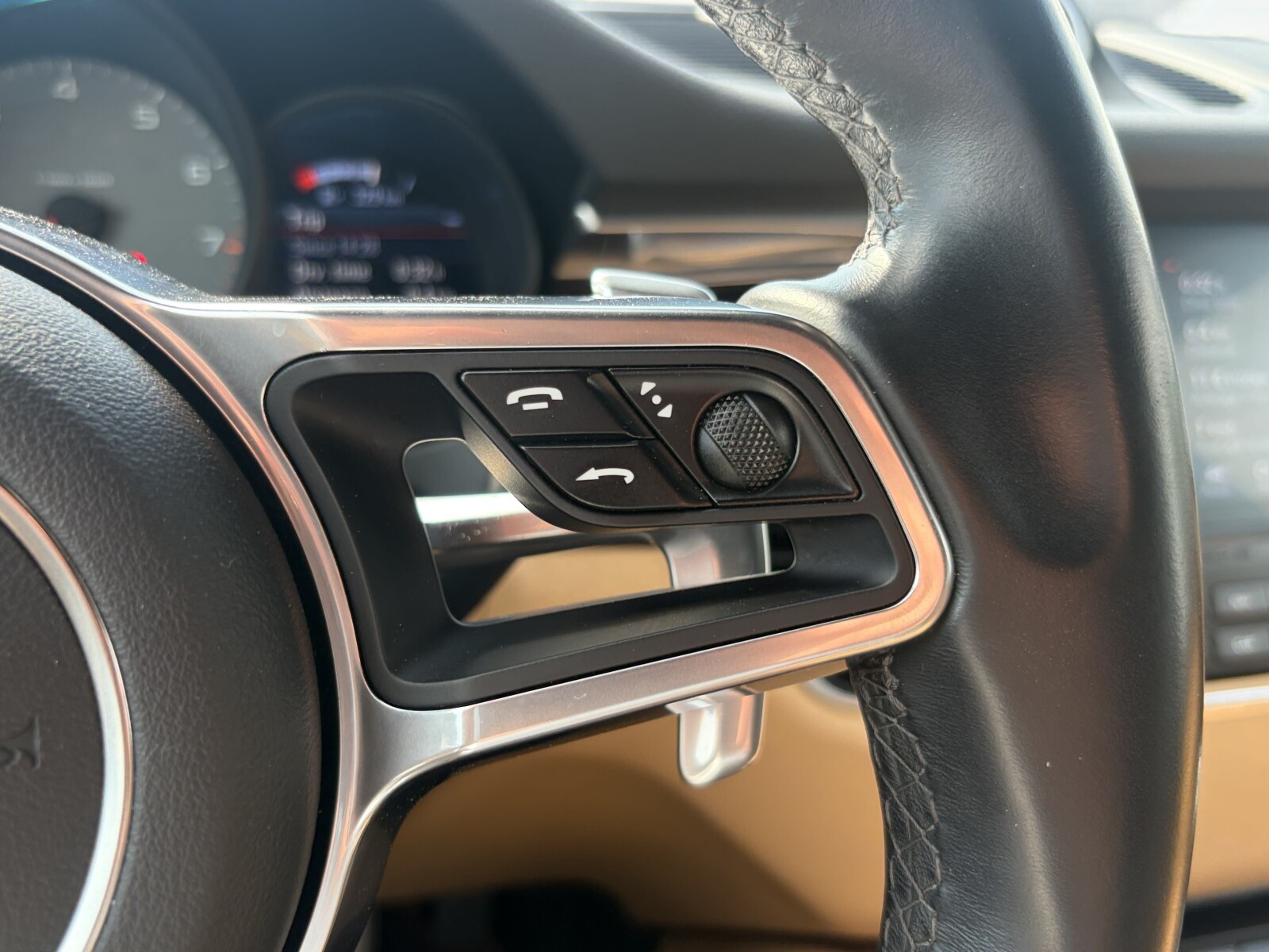 Porsche Macan - zdjęcie 20