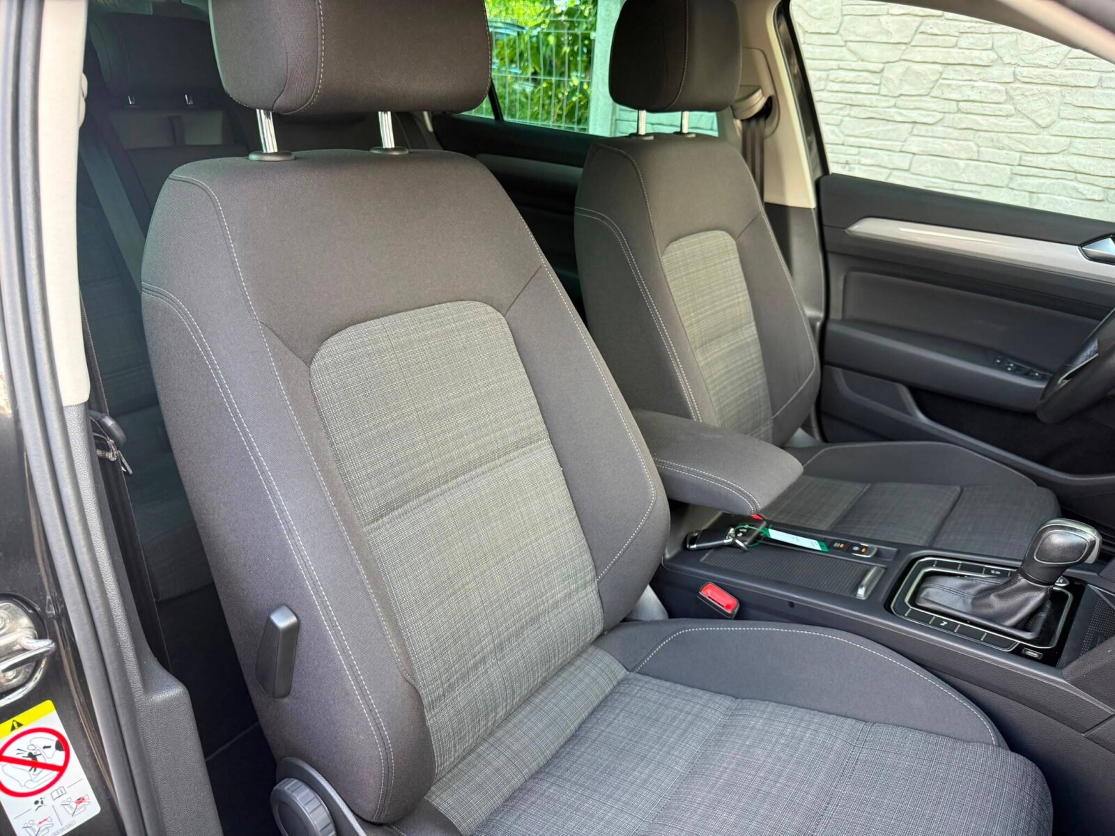 Volkswagen Passat - zdjęcie 14