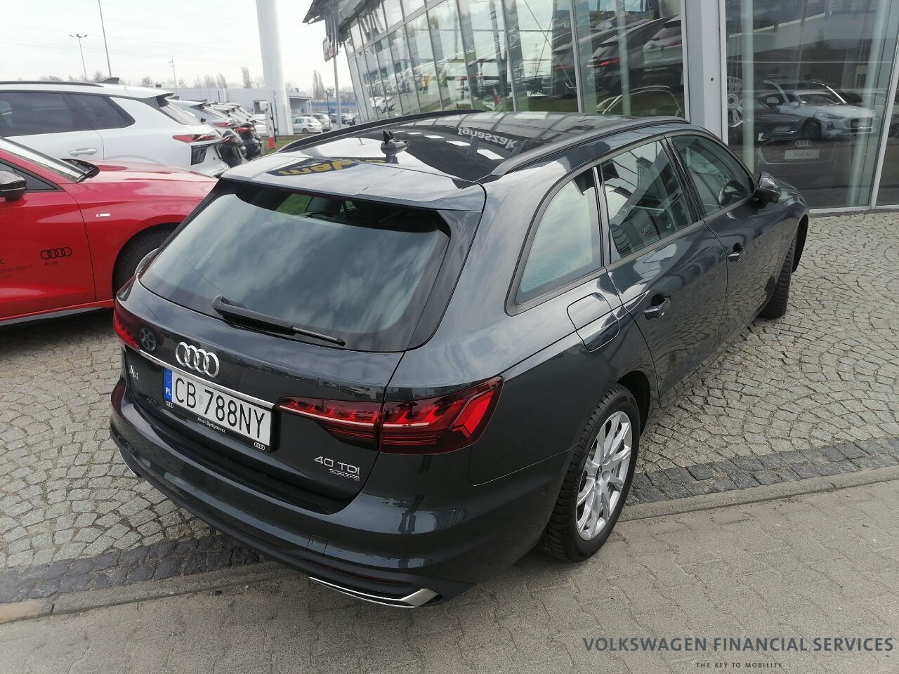 Audi A4 Avant - zdjęcie 4