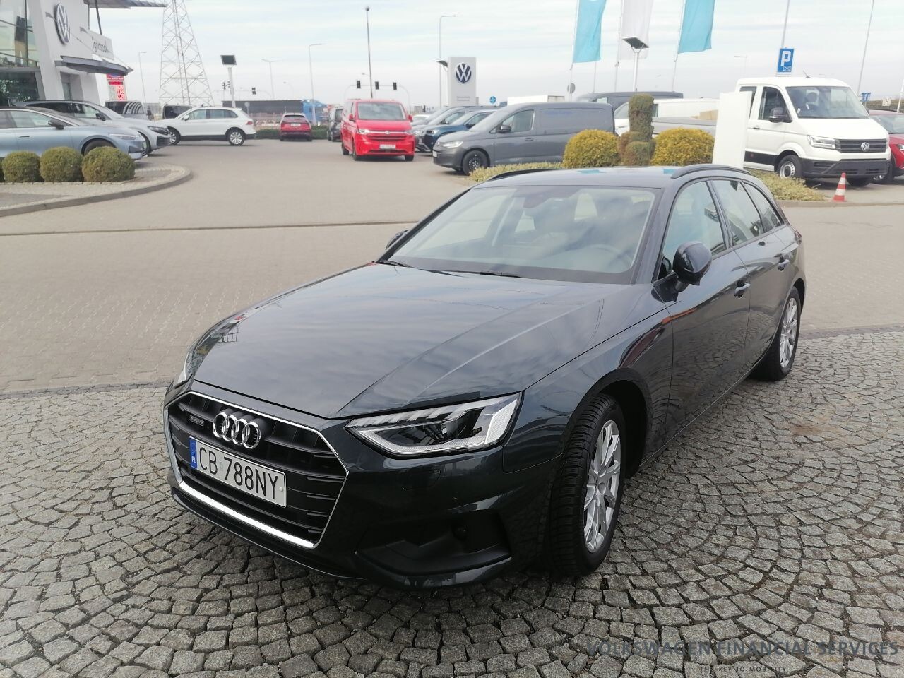 Audi A4 Avant - zdjęcie 2