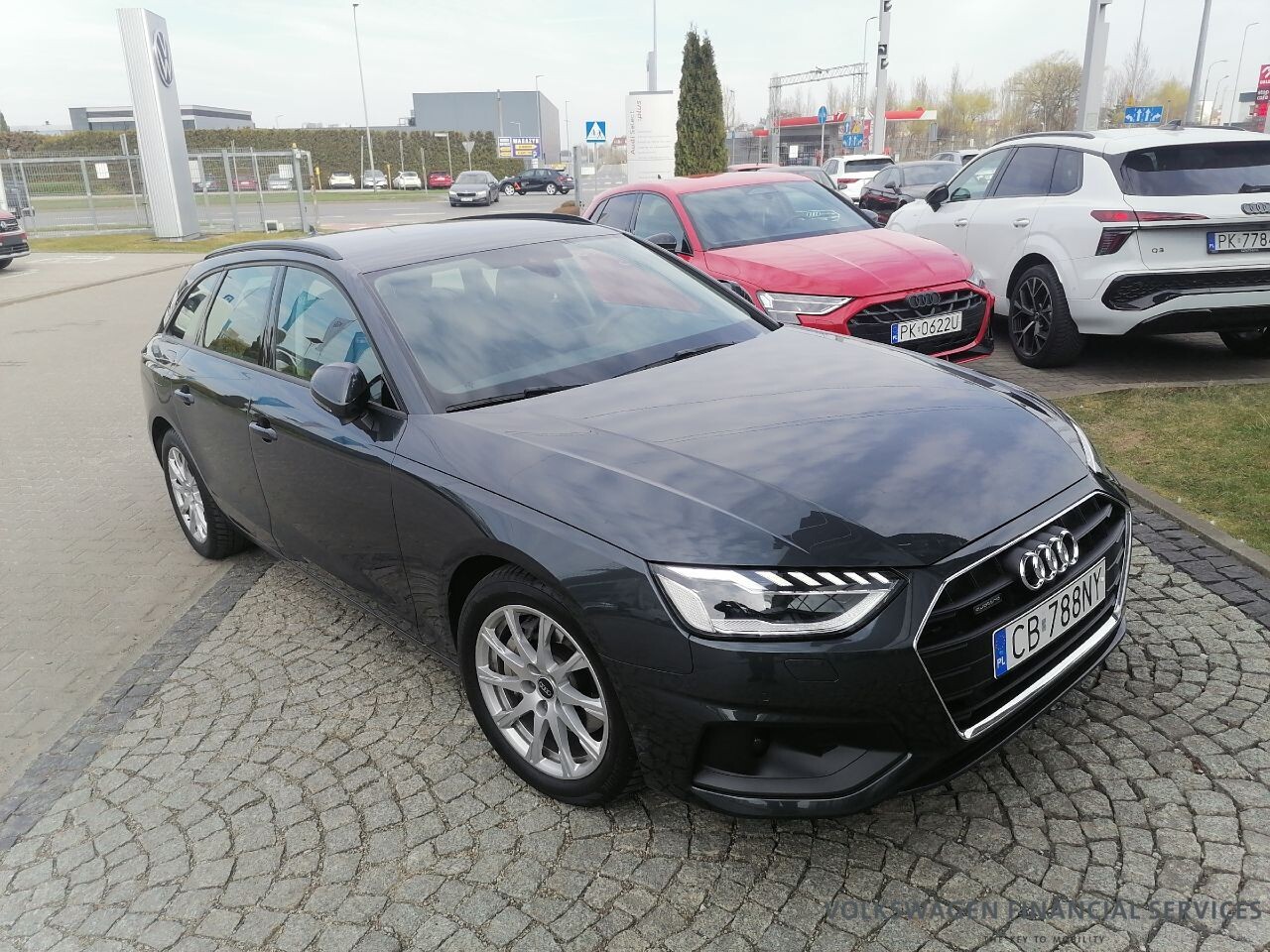 Audi A4 Avant - zdjęcie 3