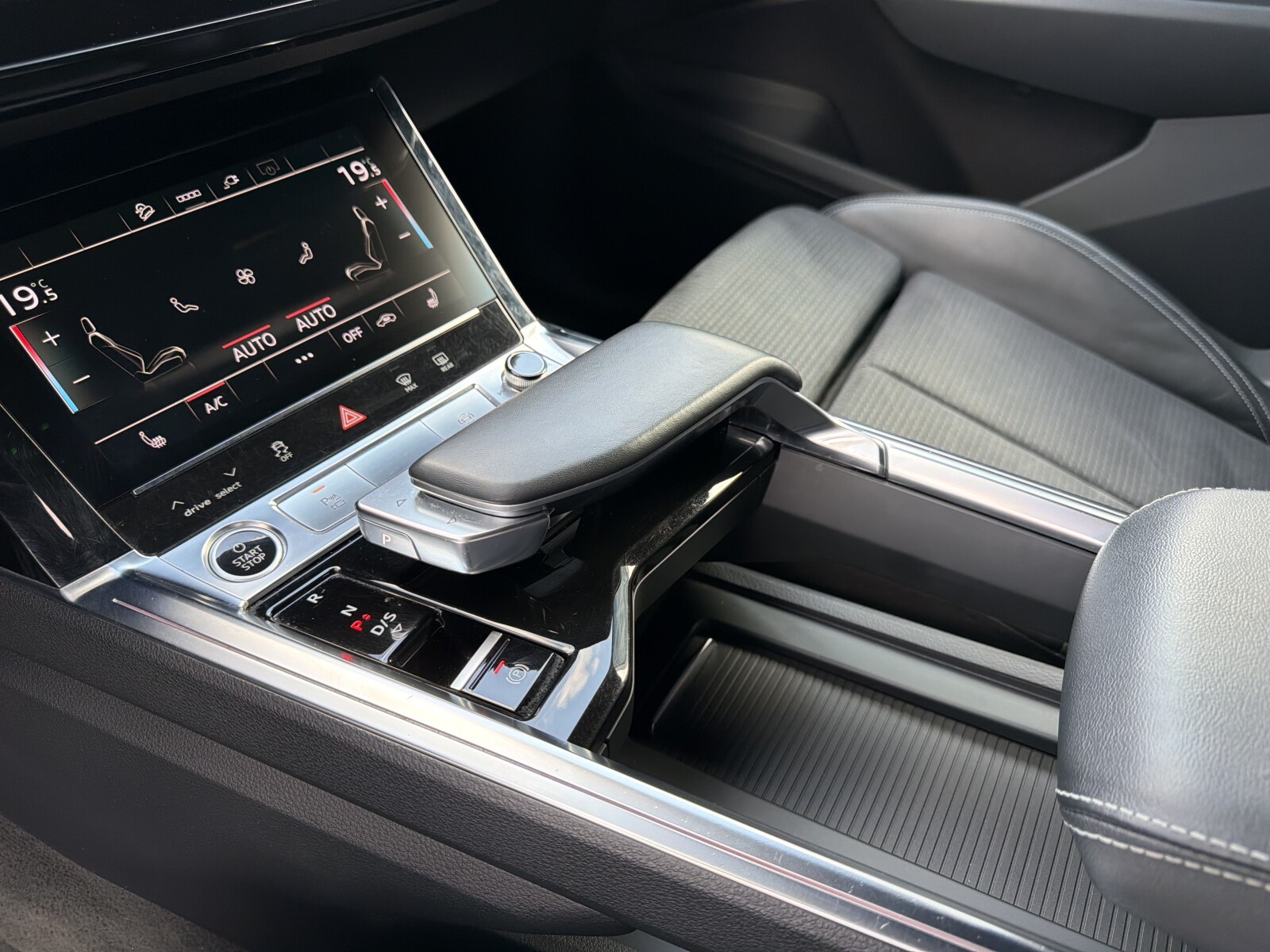 Audi e-tron - zdjęcie 24