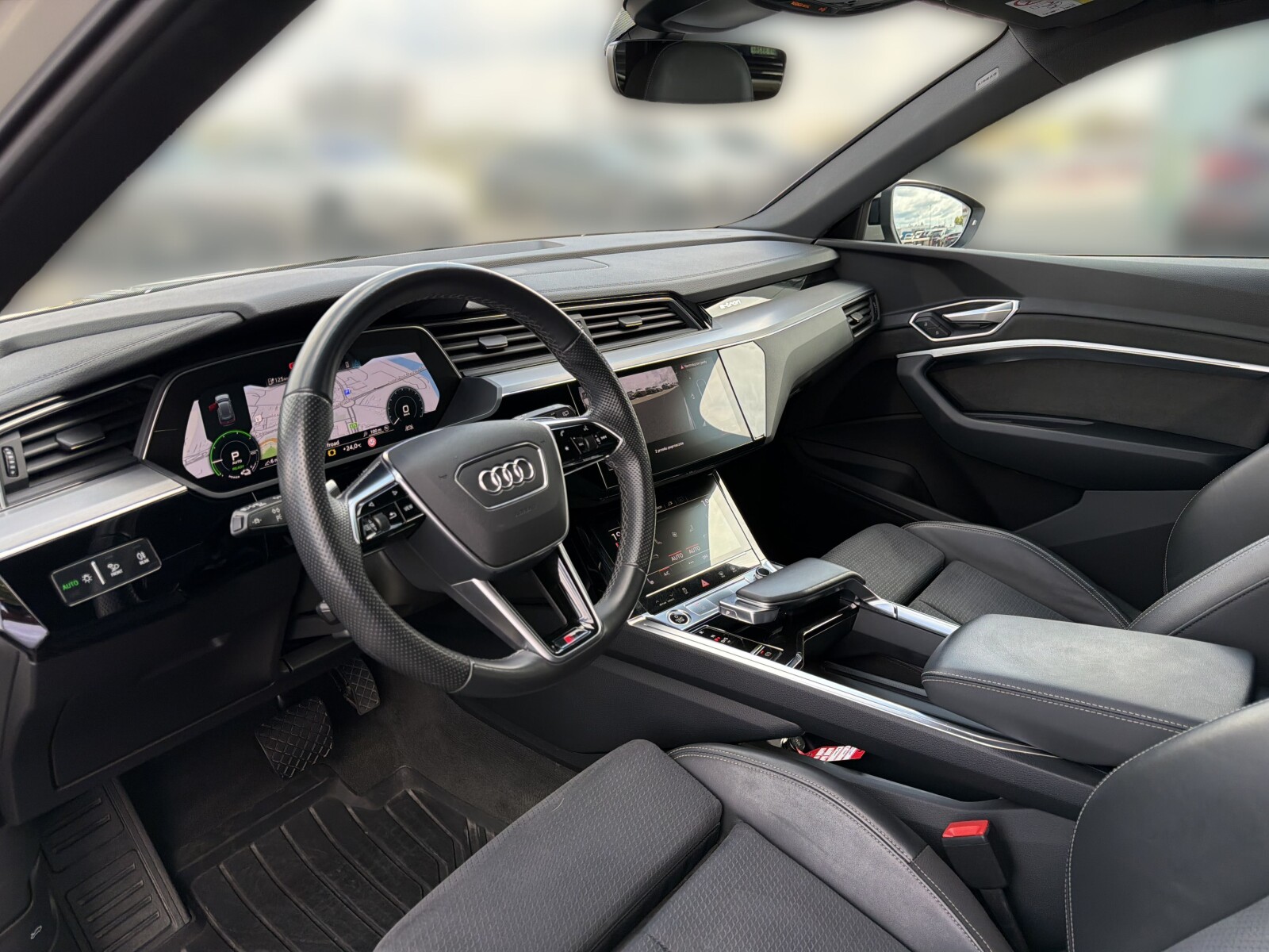 Audi e-tron - zdjęcie 10