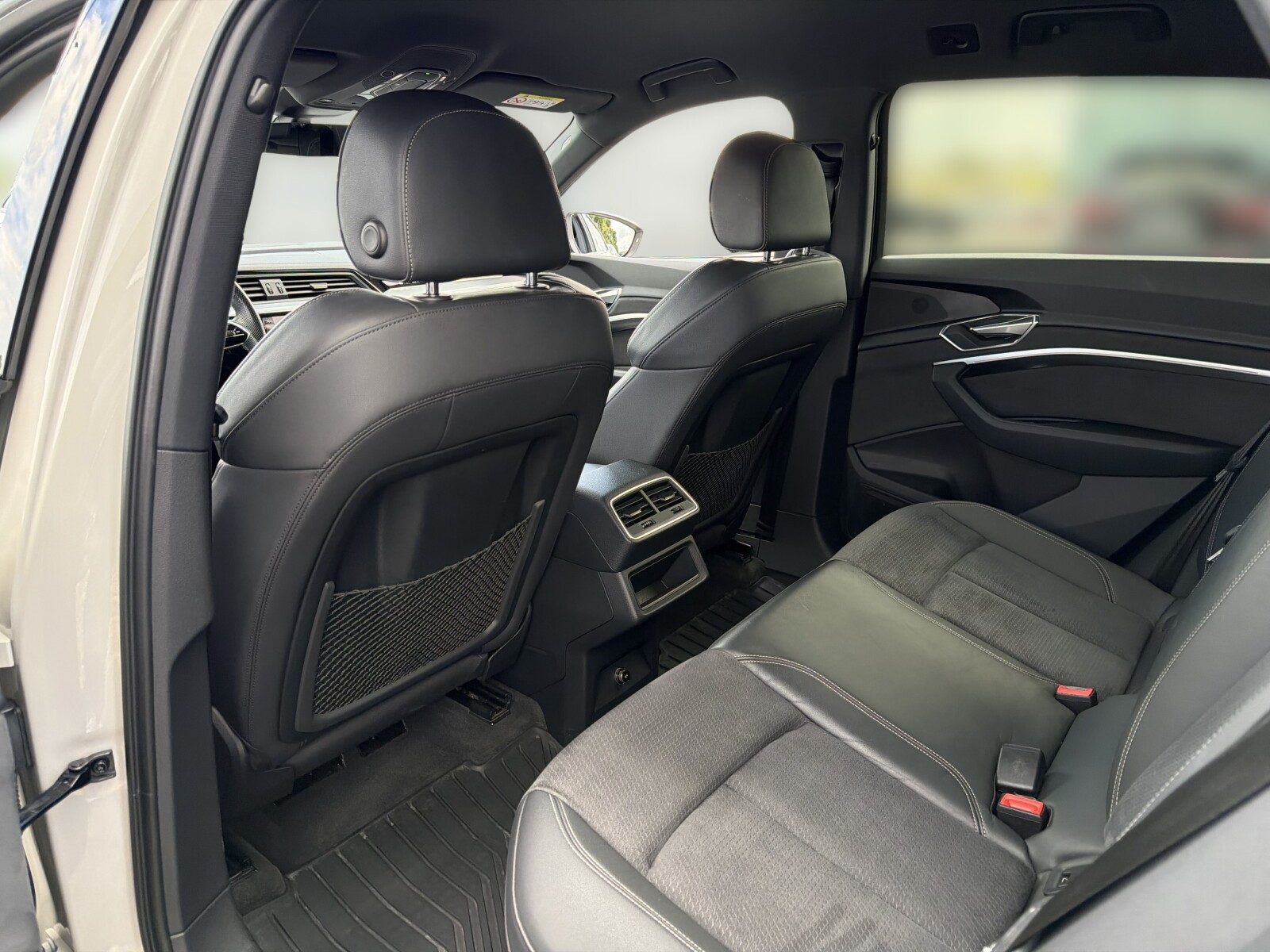 Audi e-tron - zdjęcie 13
