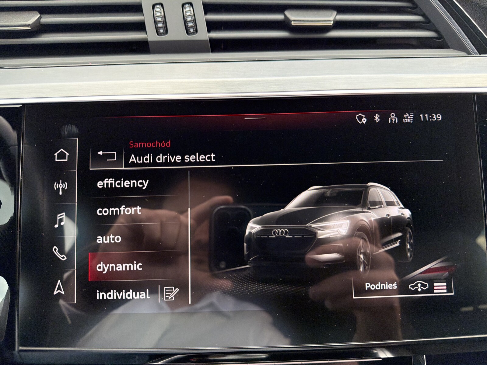 Audi e-tron - zdjęcie 31