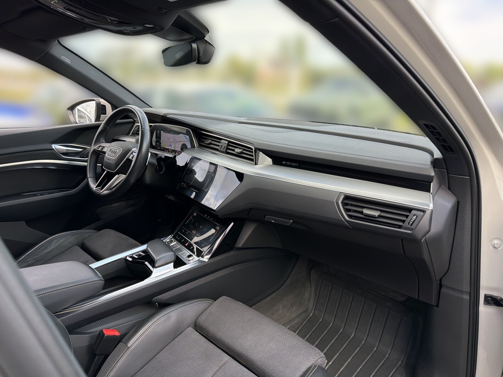 Audi e-tron - zdjęcie 19