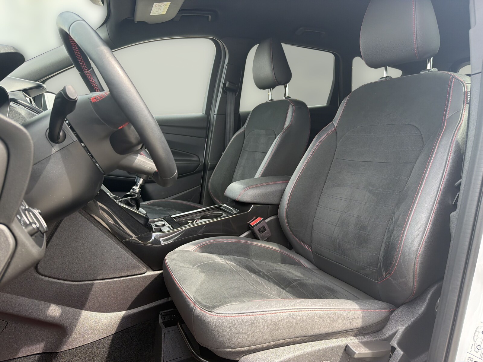 Ford Kuga - zdjęcie 10