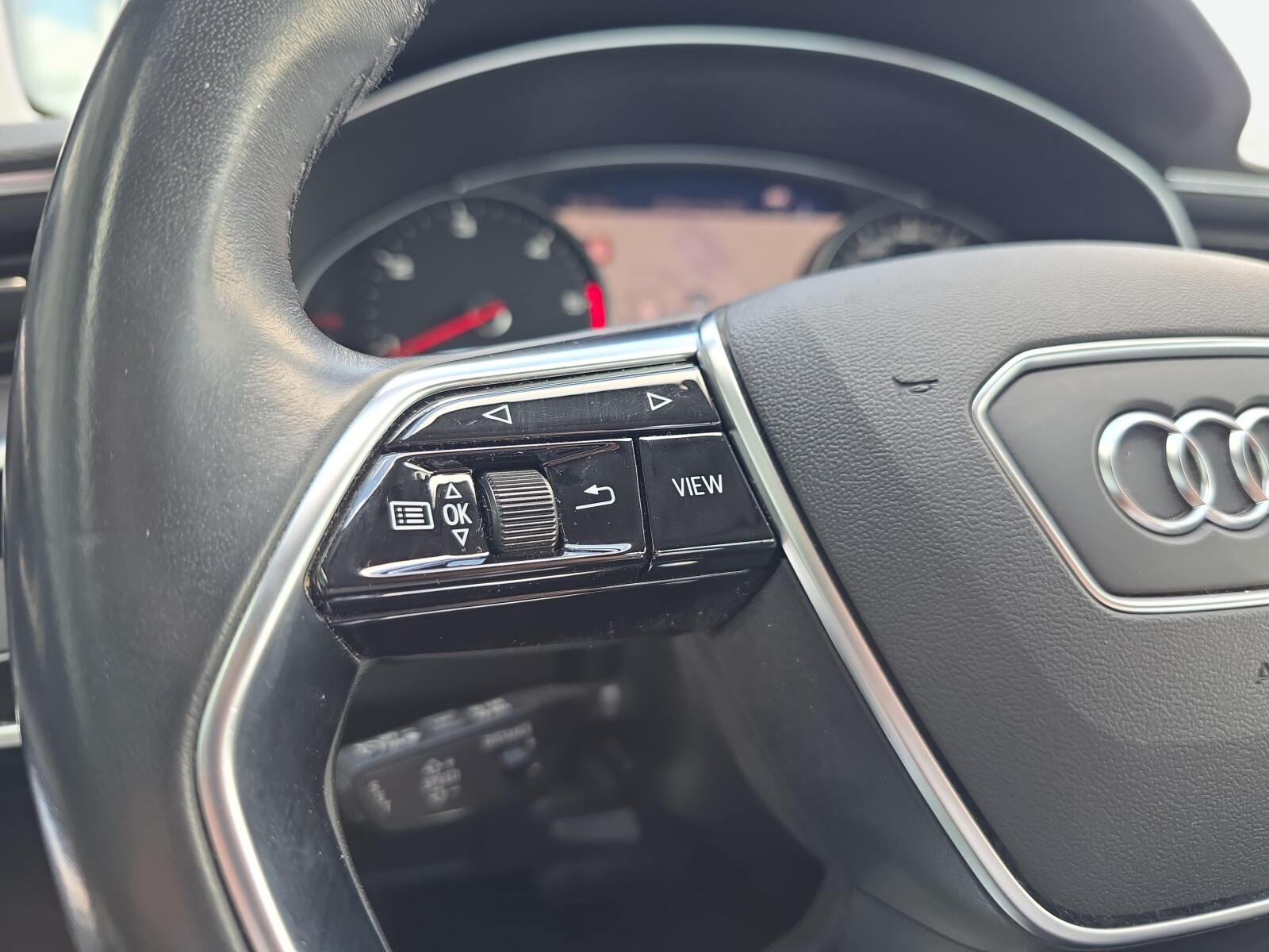 Audi A6 Avant - zdjęcie 13