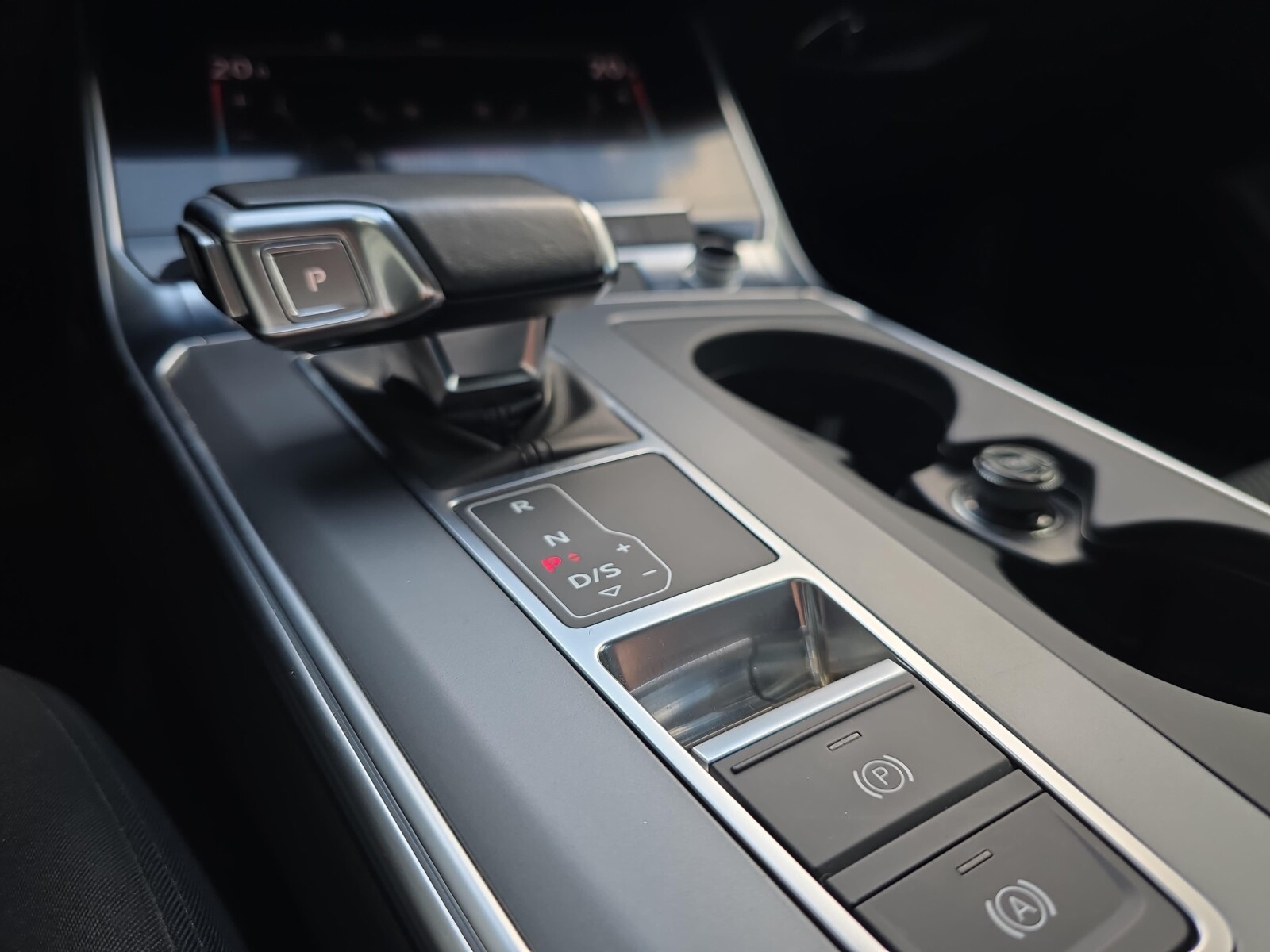 Audi A6 Avant - zdjęcie 20