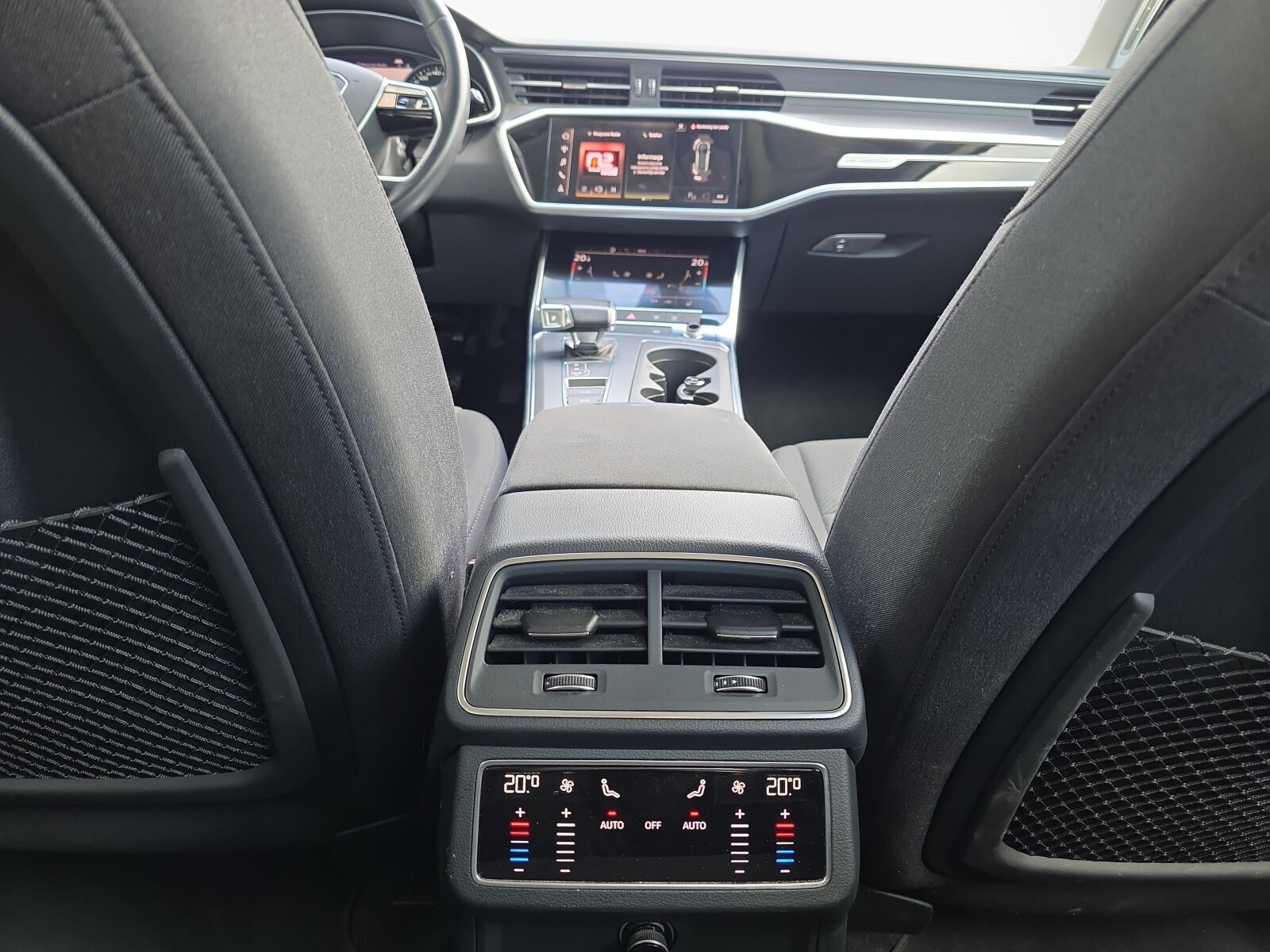Audi A6 Avant - zdjęcie 28