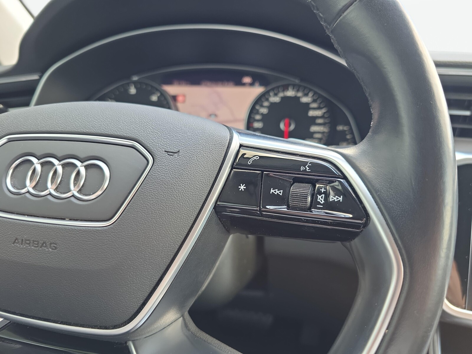 Audi A6 Avant - zdjęcie 14