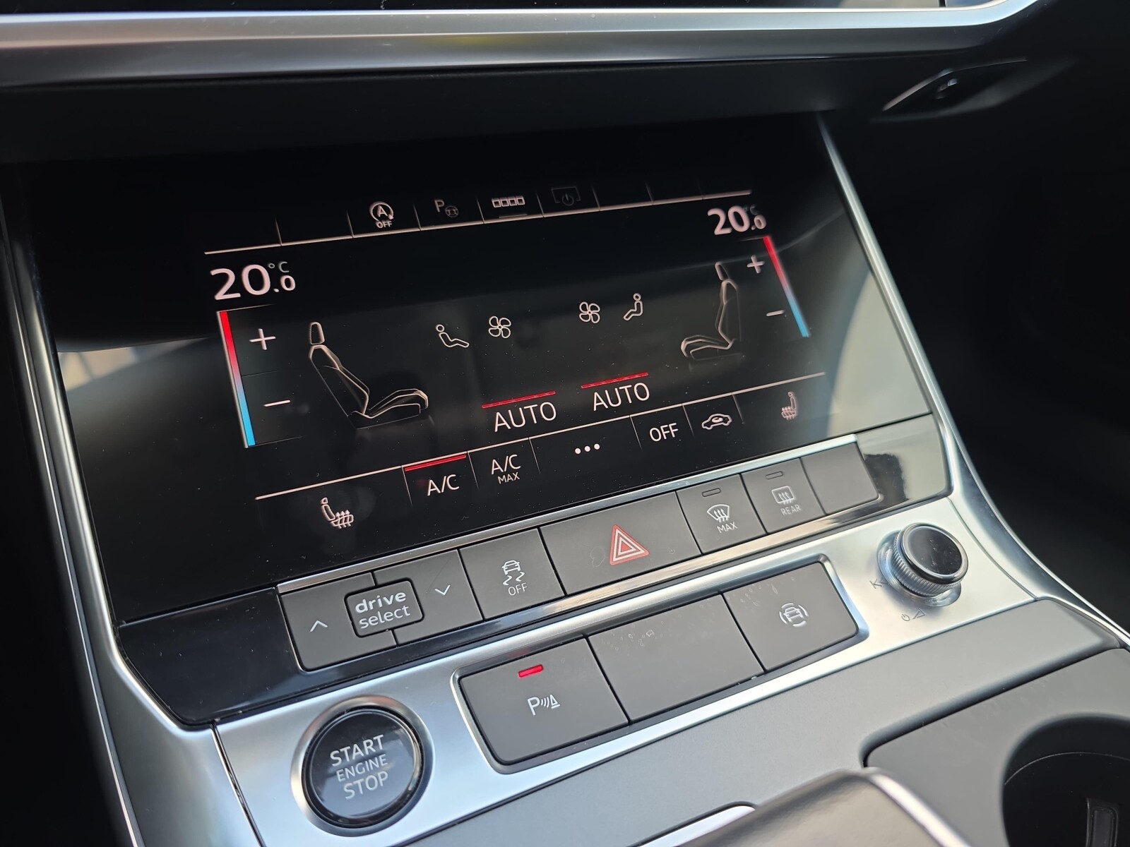 Audi A6 Avant - zdjęcie 21