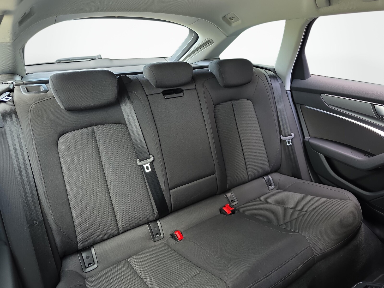 Audi A6 Avant - zdjęcie 29