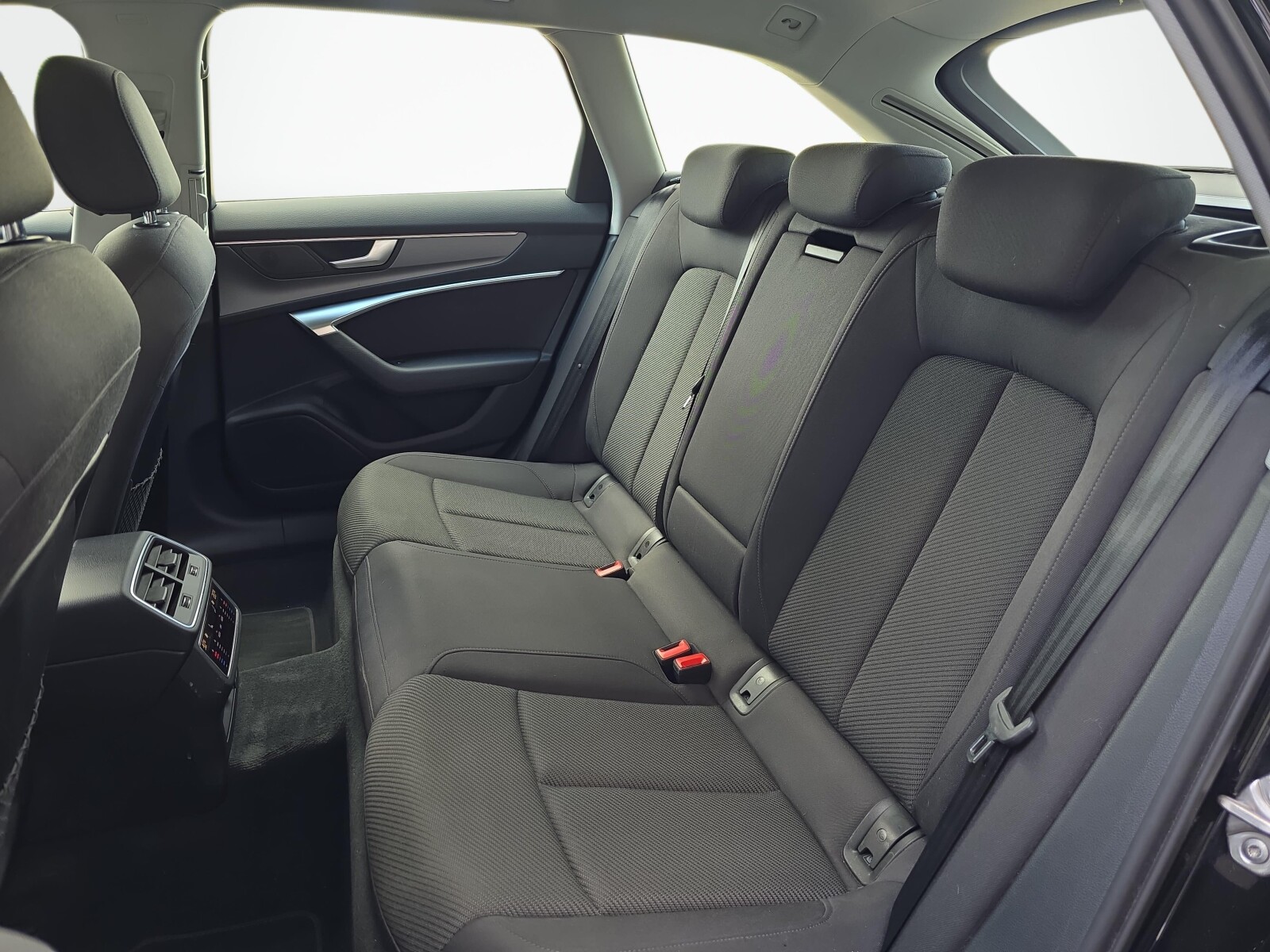 Audi A6 Avant - zdjęcie 27