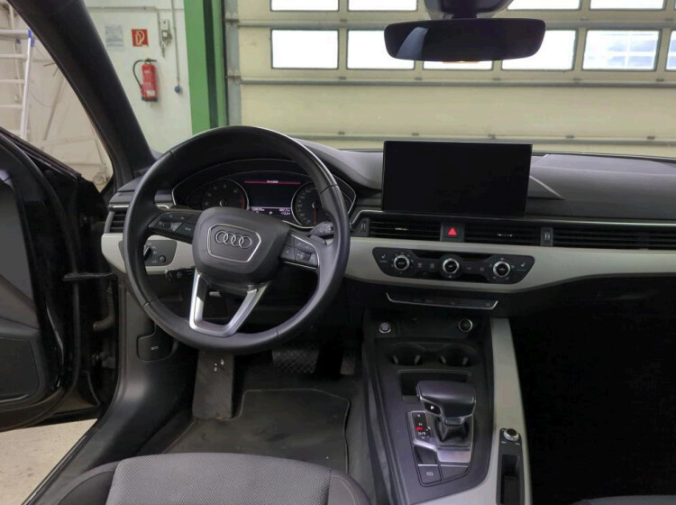 Audi A4 Avant - zdjęcie 3