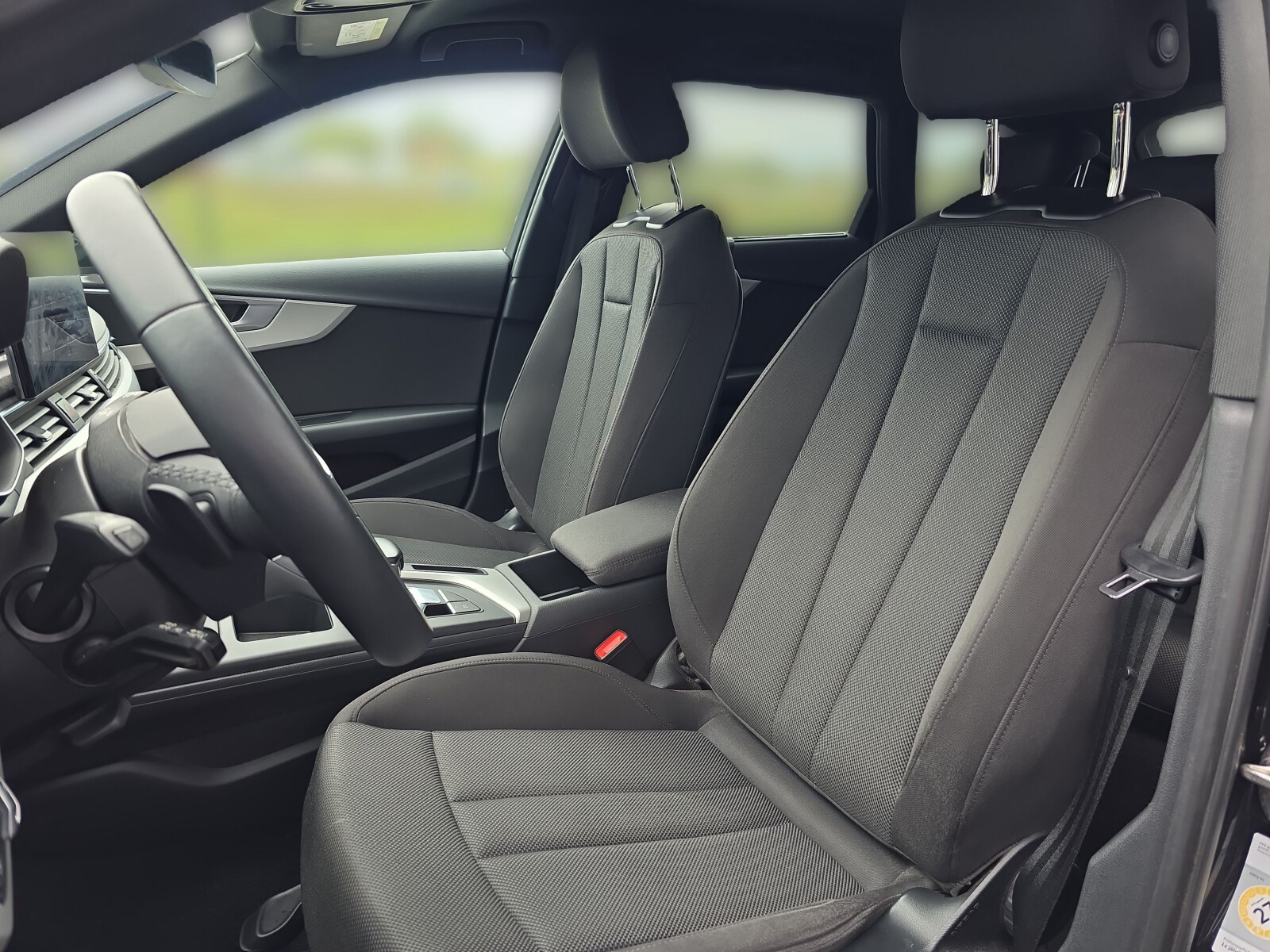 Audi A4 Avant - zdjęcie 9