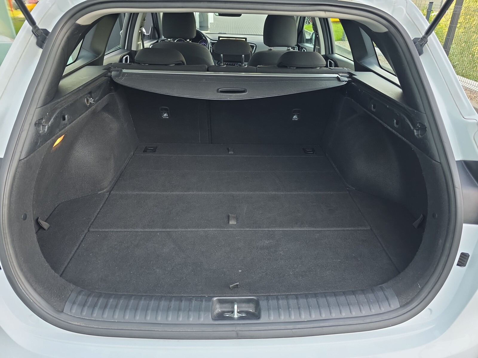 Kia Ceed - zdjęcie 28