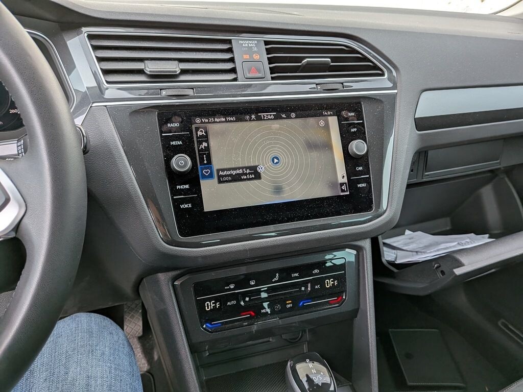 Volkswagen Tiguan - zdjęcie 7