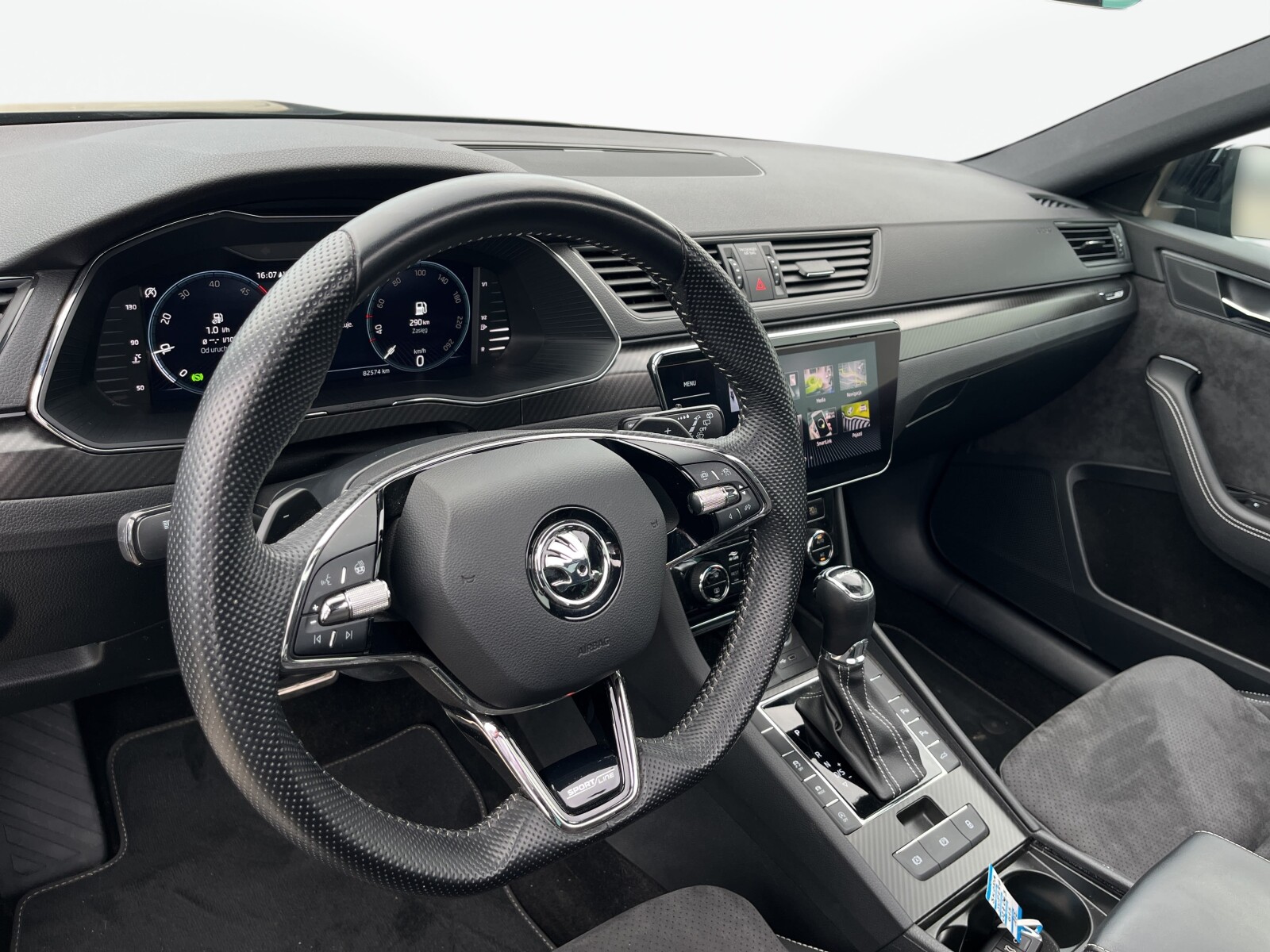 Škoda Superb - zdjęcie 10