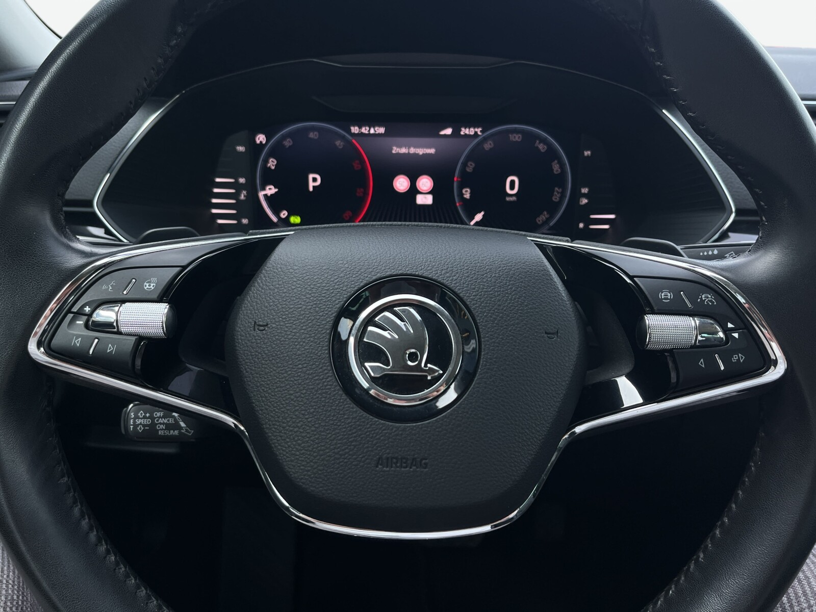 Škoda Superb - zdjęcie 21