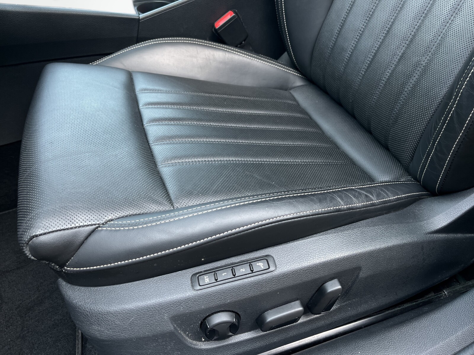 Škoda Superb - zdjęcie 14