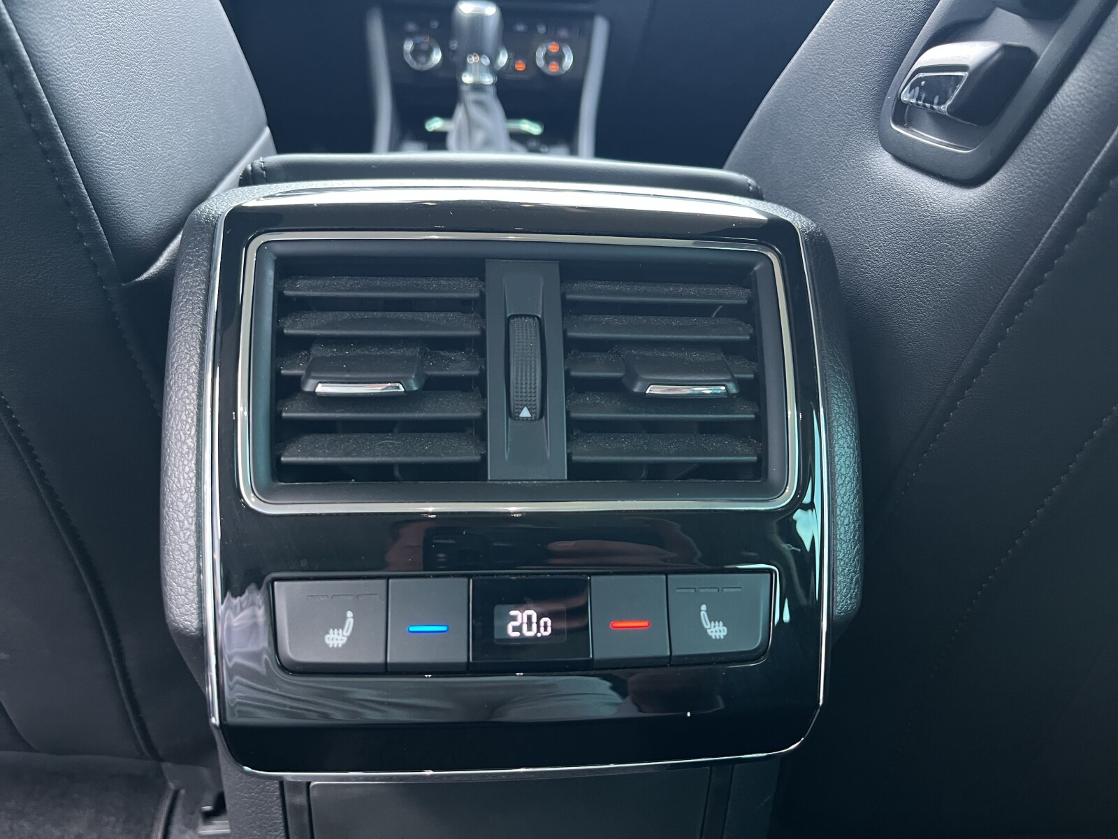 Škoda Superb - zdjęcie 16