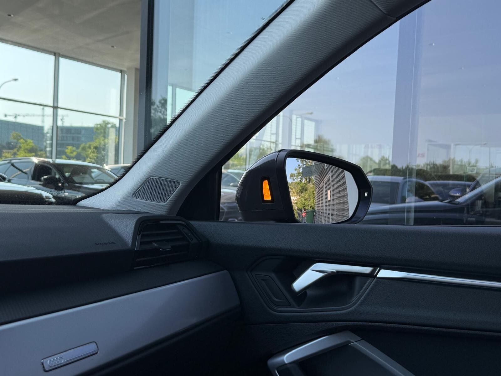 Audi Q3 - zdjęcie 31