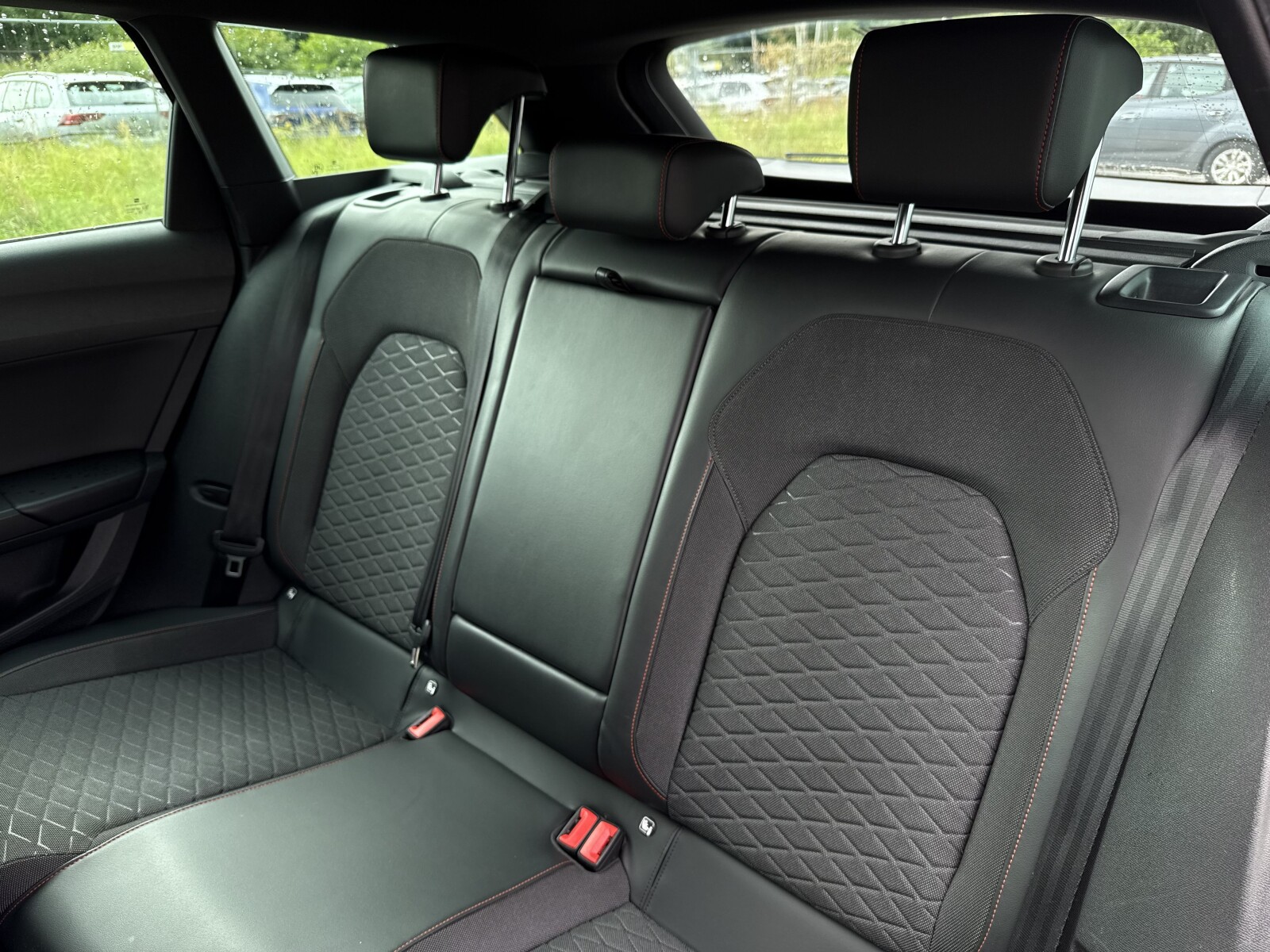 Seat Leon - zdjęcie 30