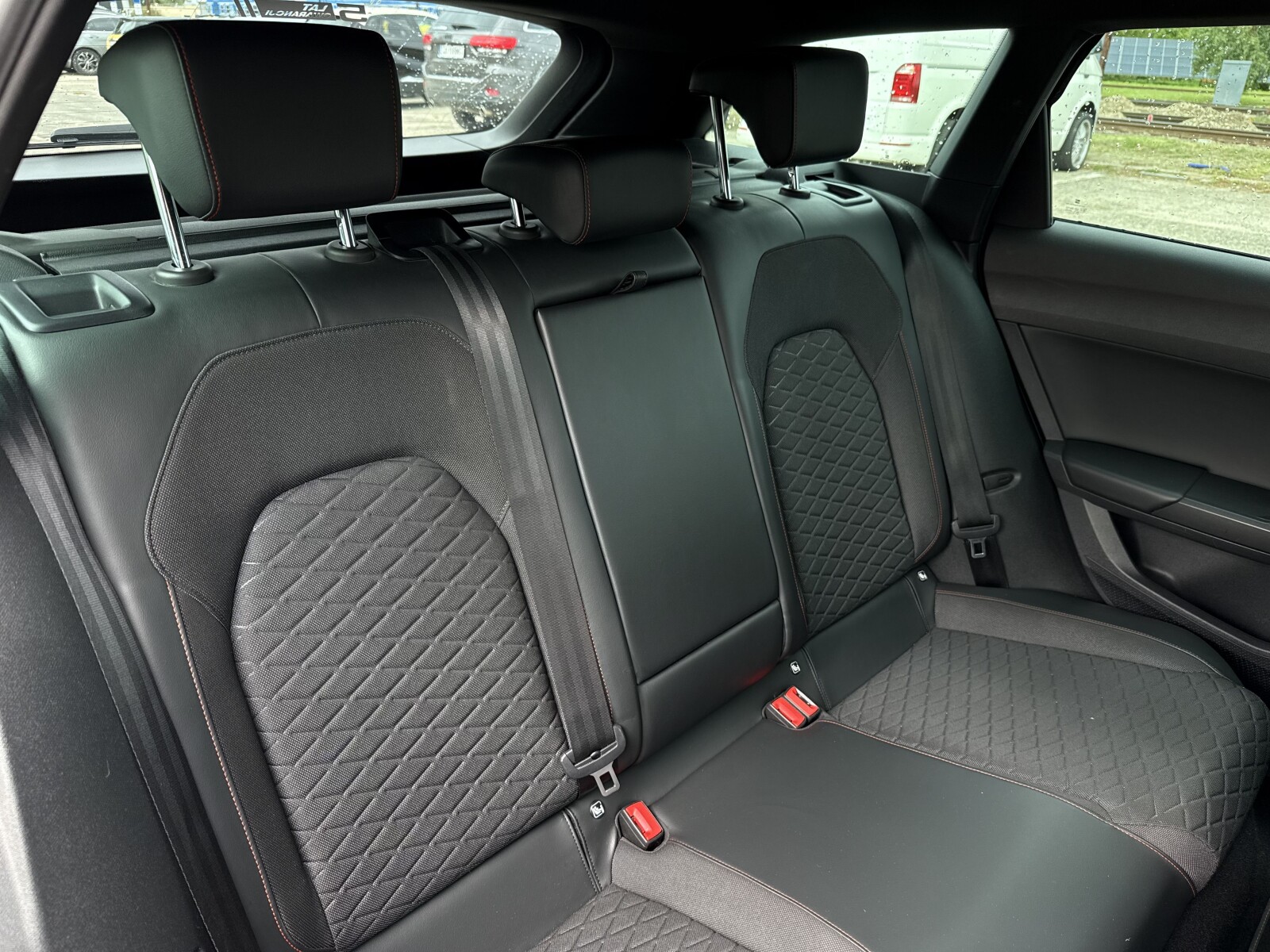 Seat Leon - zdjęcie 33