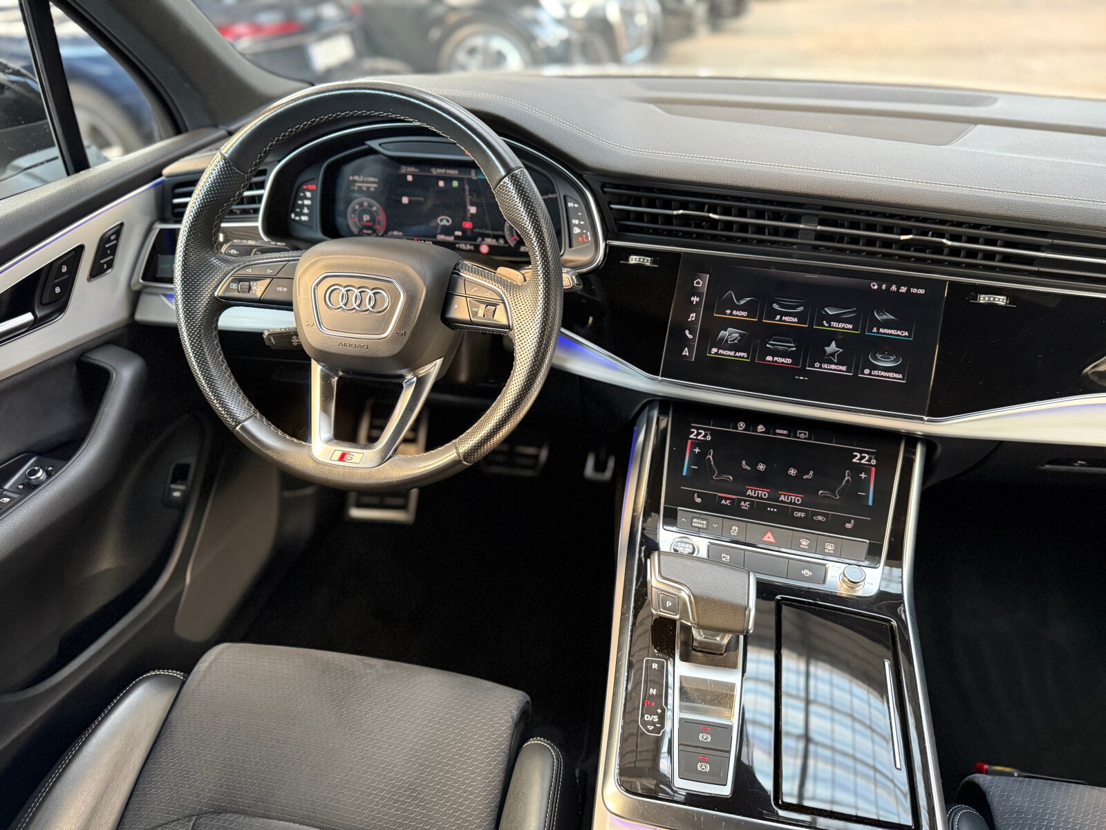 Audi Q7 - zdjęcie 16