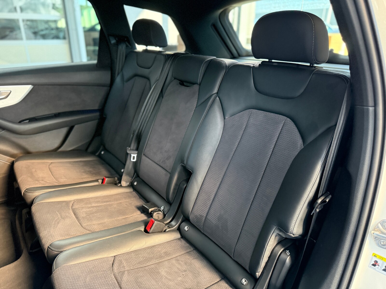 Audi Q7 - zdjęcie 13