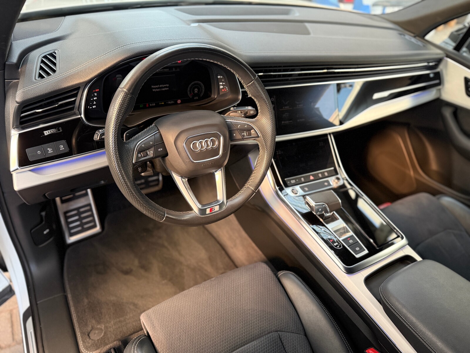 Audi Q7 - zdjęcie 21