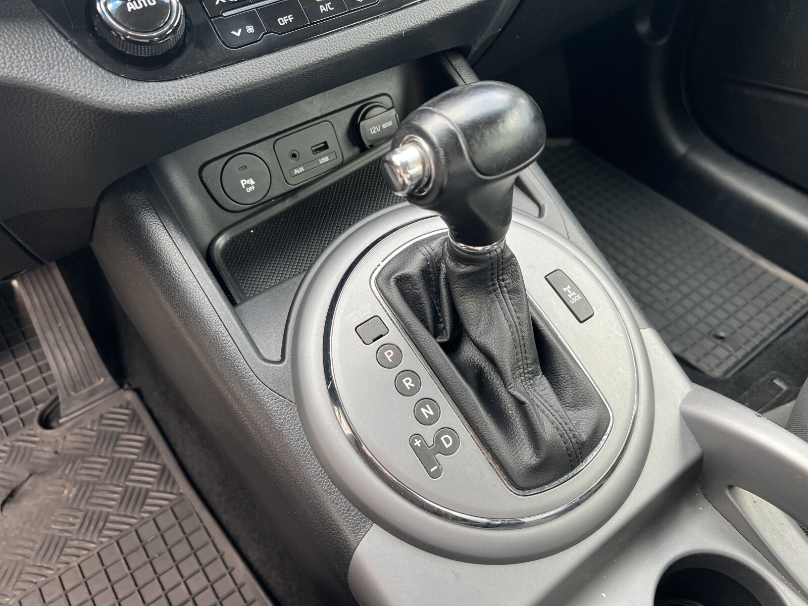 Kia Sportage - zdjęcie 21